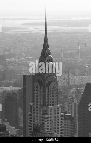 Chrysler Building dettaglio superiore, vista aerea in bianco e nero di New York Foto Stock