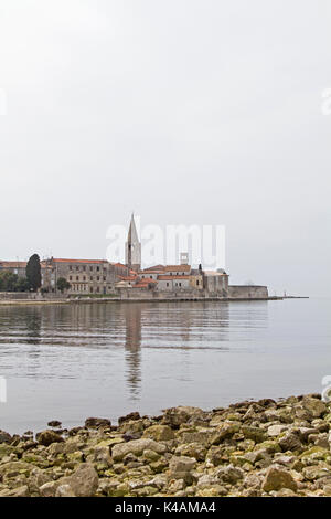 Idyllisches Kroatisches Dorf Das auf einer Halbinsel Liegt Foto Stock