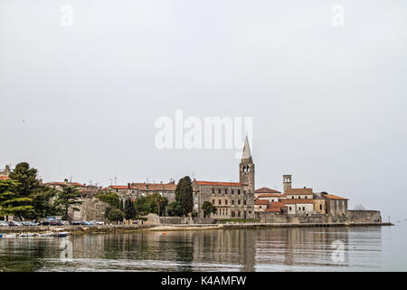 Idyllisches Kroatisches Dorf Das auf einer Halbinsel Liegt Foto Stock