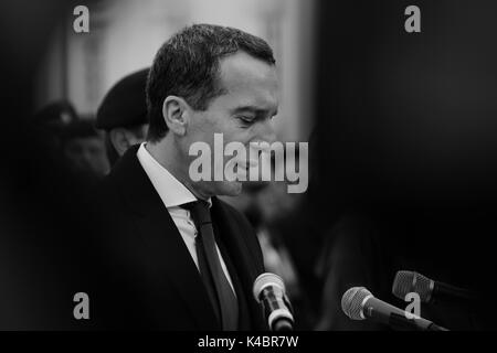 Il Cancelliere austriaco Christian Kern a Heldenplatz a Vienna Foto Stock