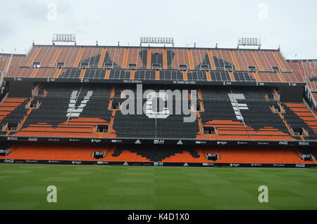 Valencia, Spagna- Agosto 28, 2017: il punto di vista del Valencia CF indica al Mestalla stadio Foto Stock