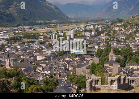 SION, Svizzera - Vista di alloggiamento in Sion, Canton Vallese. Foto Stock