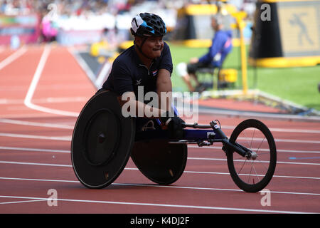 Peth RUNGSRI della Thailandia negli uomini 100 m T52 Round 1 riscalda il mondo Para Championships di Londra 2017 Foto Stock