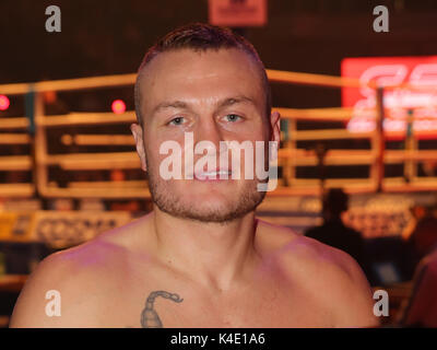 Adam Deines Ses boxe Foto Stock