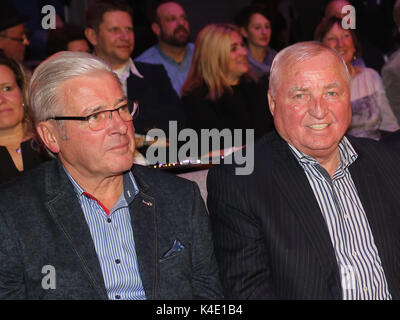 Wolfgang Seguin GDR 1Fc Magdeburg e Ulli Wegner Sauerland Event Foto Stock