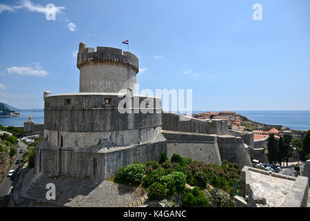 Dubrovnik Città Vecchia parete e torre difensiva, Croazia Foto Stock