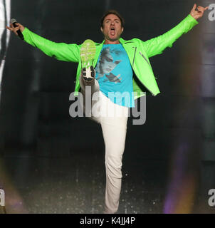 Simon Le Bon come Duran Duran headline il palco principale durante il giorno tre del picnic elettrico festival in Stradbally, nella contea di Laois. Foto Stock