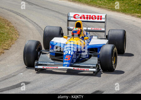 1992 williams-renault fw14b f1 auto con conducente Karun Chandhok al 2017 Goodwood Festival of Speed, sussex, Regno Unito. Foto Stock