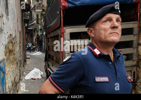 Napoli, Italia. 6 Settembre, 2017. Due omicidi di camorra a Napoli, le vittime Edoardo Amoruso cognato di Giuliano fratelli, ex boss della forcella è Salvatore Dragonetti Credit: Indipendente Photo Agency Srl/Alamy Live News Foto Stock