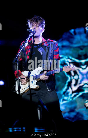 Moncalieri, Italia il 6 settembre 2017. La band italiana Il Kolors esegue a 45° nord entertainment center di Moncalieri Credito: Alberto Gandolfo/Alamy Live News Foto Stock