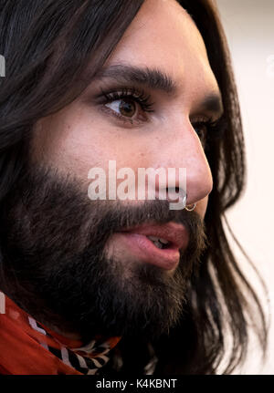 Monaco di Baviera, Germania. 5 Sep, 2017. Il cantante Conchita Wurst (Thomas Neuwirth) di Monaco di Baviera, Germania, il 5 settembre 2017. Foto: Sven Hoppe/dpa/Alamy Live News Foto Stock