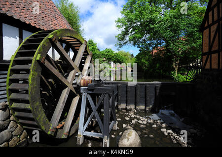 Un viaggio indietro nel tempo al Den Gamle By (Città Vecchia), un open-air folk museum ad Aarhus in Danimarca. Foto Stock