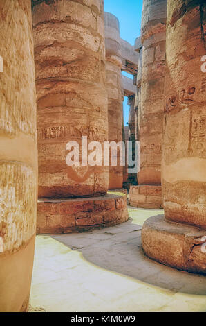 Grande Hypostyle Hall presso i templi di Karnak (antica Tebe). Luxor, Egitto Foto Stock