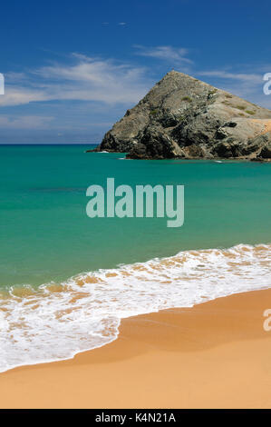 La Colombia, selvaggia costiera deserto della penisola di la guajira vicino al cabo de la vela resort. l'immagine presente bellissima costa dei Caraibi con il turchese Foto Stock