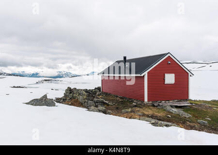 Tipico rosso norvegese casa in legno Foto Stock