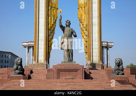 Ismail Samani monumento sulla piazza dousti, fondatore della dinastia samanid a Dushanbe, Tagikistan Foto Stock