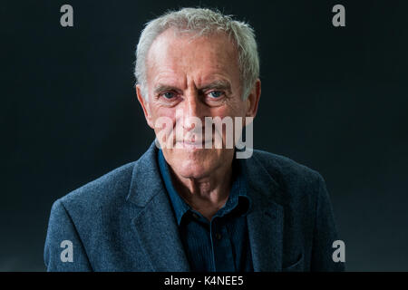 Il romanziere scozzese, breve storia dello scrittore e commediografo e saggista james kelman assiste un photocall durante l'Edinburgh International book festival su au Foto Stock