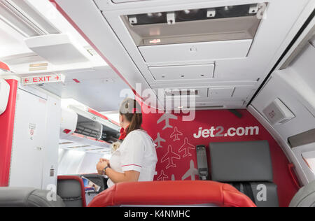 Jet2.com flight attendent. Regno Unito Foto Stock