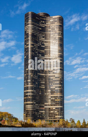 Chicago Illinois, Stati Uniti d'America - 3 novembre 2016. lago torre punto a Chicago in Illinois si trova su Lake Shore Drive affacciata sul lago Michigan. Foto Stock