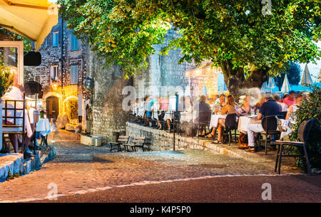 Una lunga esposizione in St Paul de Vence, cote d'Azur, in Francia Foto Stock