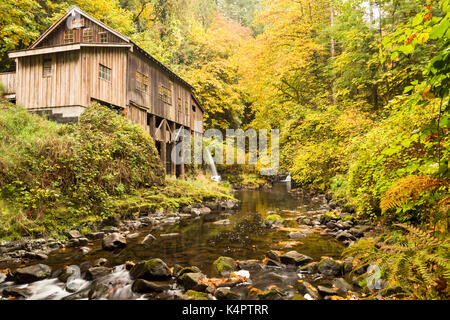 Il Cedar Creek Grist Mill nello stato di Washington, USA Foto Stock