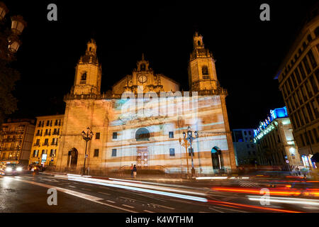 La Iglesia de San Nicolas di notte, Bilbao, Biscaglia, Paese Basco, Euskadi, Spagna, Europa Foto Stock