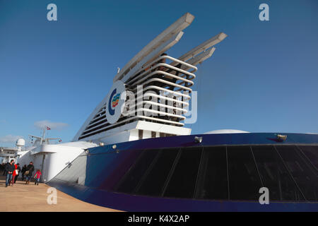 Gli imbuti del cruise ferry ms colore fantasia, azionato dalla linea di colore, che naviga tra oslo, Norvegia e kiel, Germania Foto Stock