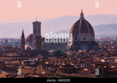 Firenze, provincia di Firenze, Toscana, Italia. Il Duomo o Cattedrale. basilica di santa maria del fiore. Fa parte del patrimonio mondiale dell UNESCO di Foto Stock