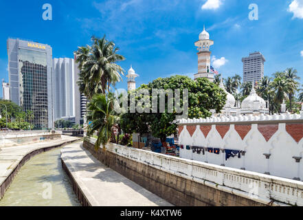 Kuala Lumpur, Malesia - 18 maggio 2013: masjid jamek moschea nel centro di Kuala Lumpur. La moschea è stata costruita nel 1907 Foto Stock