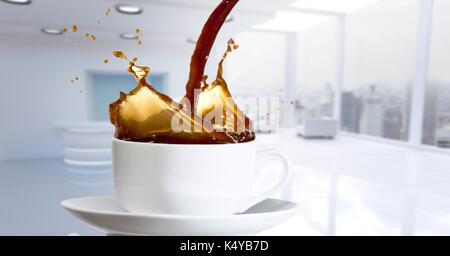 Composito Digitale del caffè è versata in tazza contro sfocate ufficio bianco Foto Stock