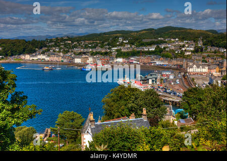 Summer View si affaccia oban dal pulpito hill, Argyll Foto Stock