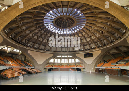 Interno della sala del centenario di Wroclaw, Polonia. Foto Stock