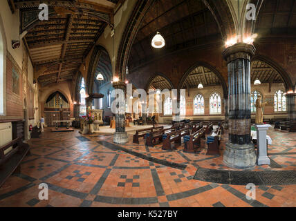 St Margaret of Antioch Anglican Church, Princes Road, Liverpool. Grado 2 elencato risalente al 1868-9, progettato da G e Street, pagato per Robert Horsfall. Foto Stock