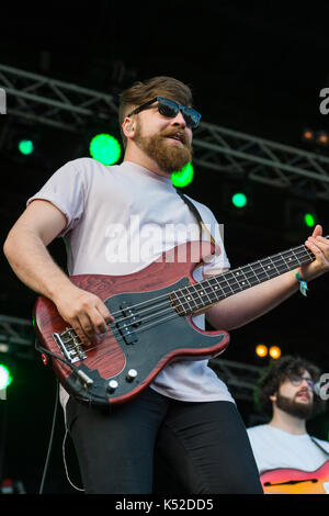 Thornhill, Scotland, Regno Unito - 2 settembre 2017: marc ceppo di scottish indie band fatherson eseguire durante il day 2 di campi elettrici festival. Foto Stock