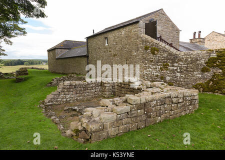 Il Vallo di Adriano, Cumbria Inghilterra - i resti del nord-ovest la Torre di intervallo a birdoswald Roman Fort Foto Stock