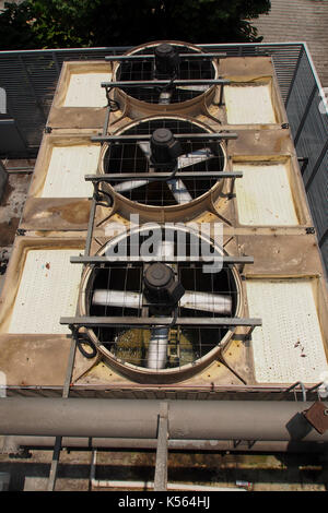 Riscaldamento industriale ventilazione e aria condizionata recuperatore Foto Stock