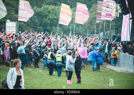 Lulworth Castle, Dorset, Regno Unito. 8 Sep, 2017. bestival music festival torna nel 2017 presso la nuova casa, Lulworth Castle. Credito: bailey/alamy live news Foto Stock