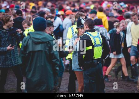 Lulworth Castle, Dorset, Regno Unito. 8 Sep, 2017. bestival music festival torna nel 2017 presso la nuova casa, Lulworth Castle. Credito: bailey/alamy live news Foto Stock