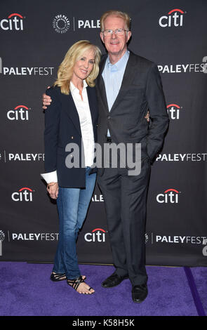 Beverly Hills, in California, Stati Uniti d'America. 8 Sep, 2017. Ed Begley jr. e rachelle carson arriva per la caduta paleyfest preview - 'uomo futuro" presso il paley Centre for media. Credito: lisa o'connor/zuma filo/alamy live news Foto Stock