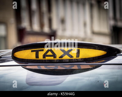 Mercedes Vito London Taxi I taxi neri - segni su una Mercedes Vito taxi in centro a Londra. Il Vito è un'alternativa al tradizionale Black Cab Foto Stock