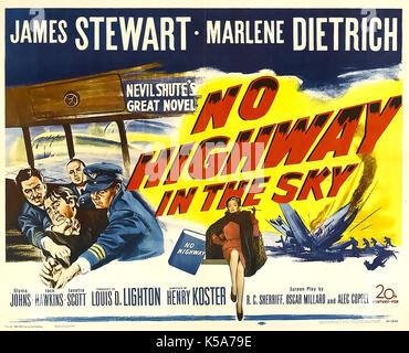 No HIGHWAY IN THE SKY 1951 Twentieth Century Fox film wityh James Stewart e Marlene Dietrich Foto Stock