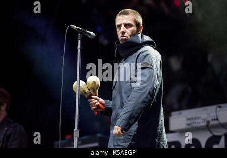 Leeds, Regno Unito. 25thaugust 2017. Liam Gallagher esegue sul palco principale al festival di Leeds 2017, Bramham Park, Leeds 25/08/2017 © gary mather/alamy live Foto Stock