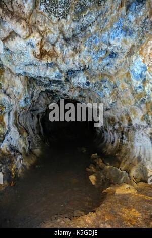 Antica grotta lavica Vulcano Masaya nicaragua Foto Stock