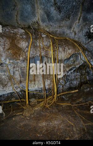 Antica grotta lavica Vulcano Masaya nicaragua Foto Stock