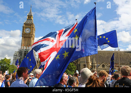 Londra, Regno Unito. 9 Sep, 2017. I manifestanti a Anti-Brexit marzo per l'Europa, Londra chiedono una revisione della posizione del Regno Unito sul credito Brexit: Paul Brown/Alamy Live News Foto Stock