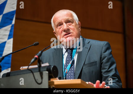 Norimberga, Germania. 9 Sep, 2017. ex presidente ceco e il primo ministro Vaclav Klaus partecipa a un evento elettorale della sezione bavarese della destra nazionalista Partito alternativa per la Germania in Nuremberg, Germania, 9 settembre 2017. foto: Daniel karmann/dpa/alamy live news Foto Stock