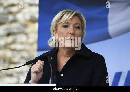 Riunione di Brachay di Marine LEPEN Foto Stock
