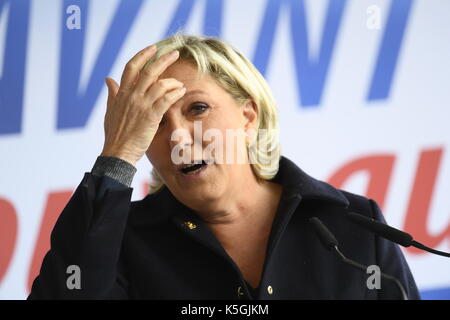 Riunione di Brachay di Marine LEPEN Foto Stock