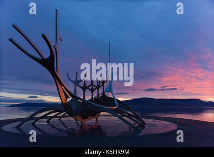 Sun Voyager, Reykjavik alba Foto Stock