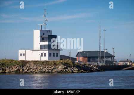 La nuova ABP Marine Centro di controllo situato tra Royal Dock e Dock di pesce all'estremità nord del porto estate a Grimsby Foto Stock